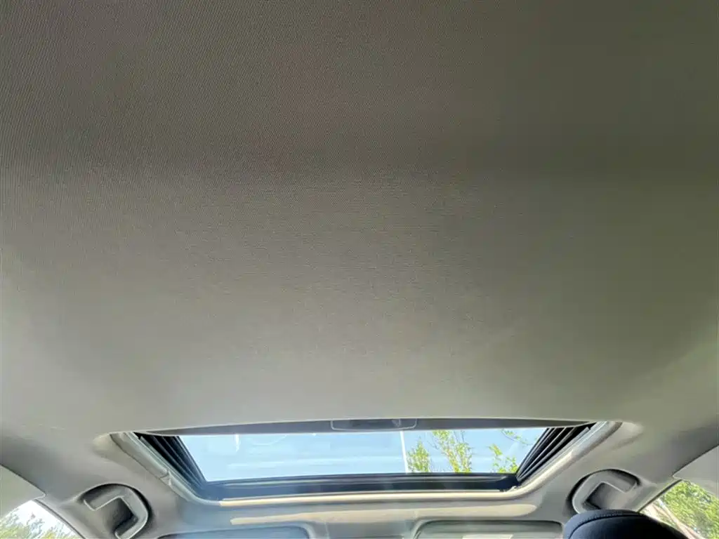 Toyota Camry 2023 2.0S Knight Edition фото 25
