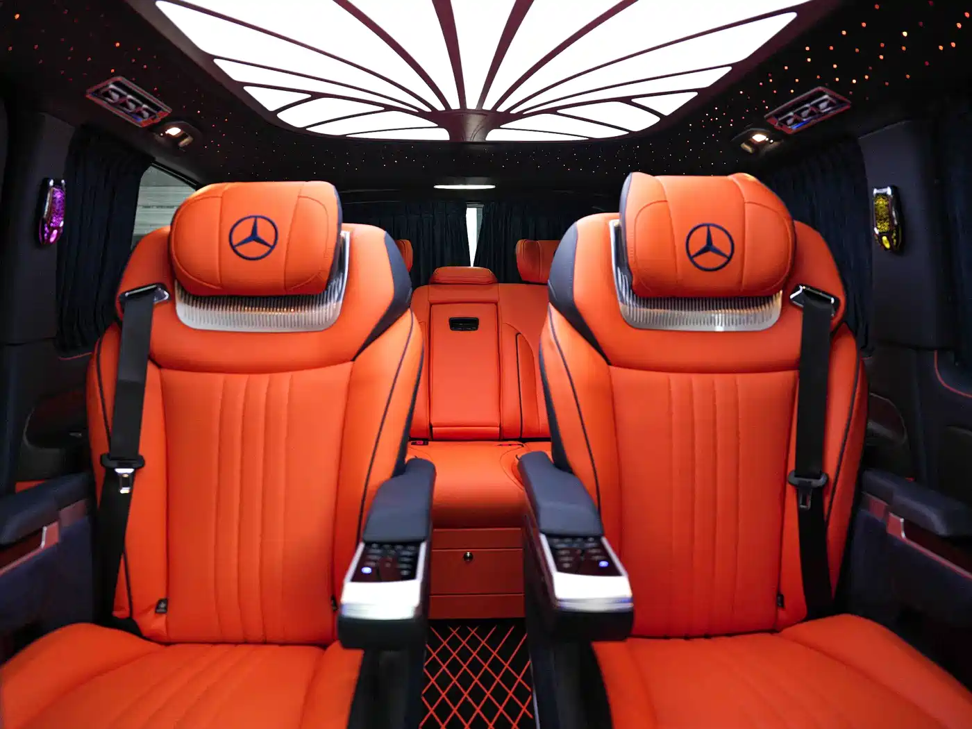 Mercedes-Benz Vito 2023 2.0T Elite 7-Seater фото 6