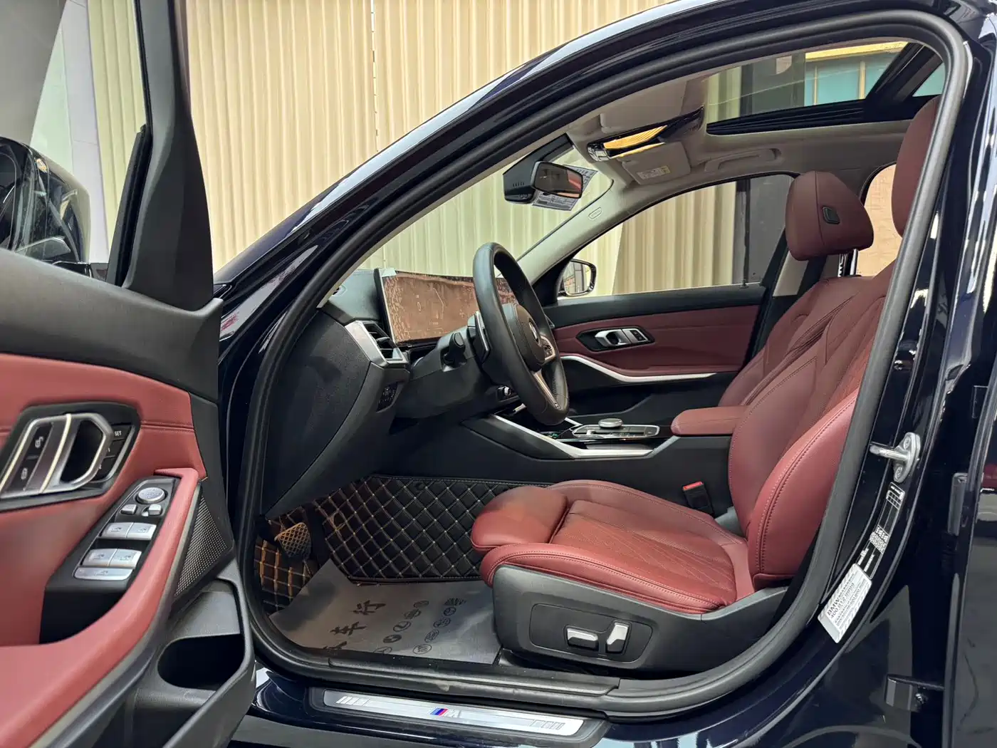 BMW 3 Series 2023 320Li M Sport Package фото 7