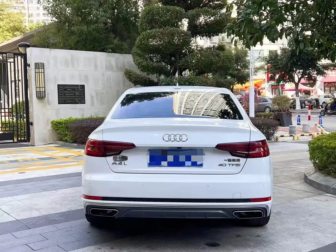 Фото 5 - Audi A4L