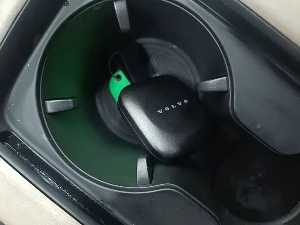 Фото 9 - Volvo XC70 Plug-in Hybrid