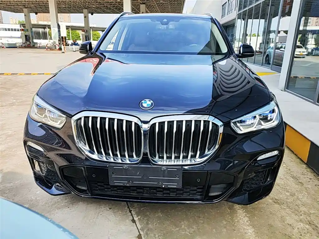 BMW X5 (Import) 2020 xDrive30i M Sport Package фото 3