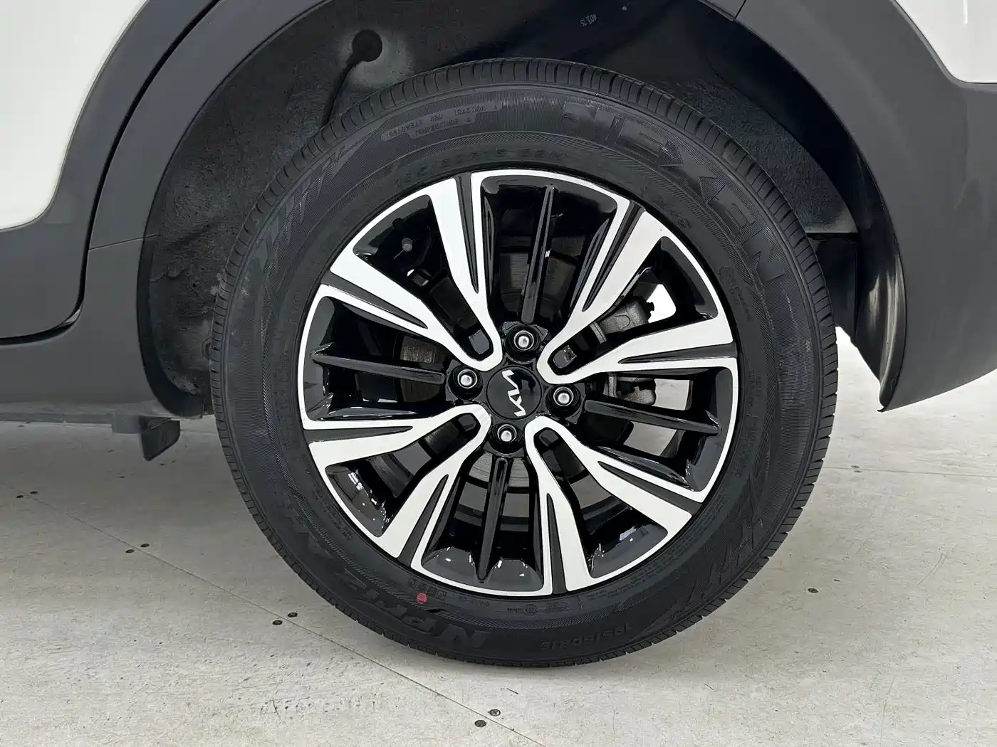 Kia KX1 2024 2021 1.4L Automatic Fun Edition