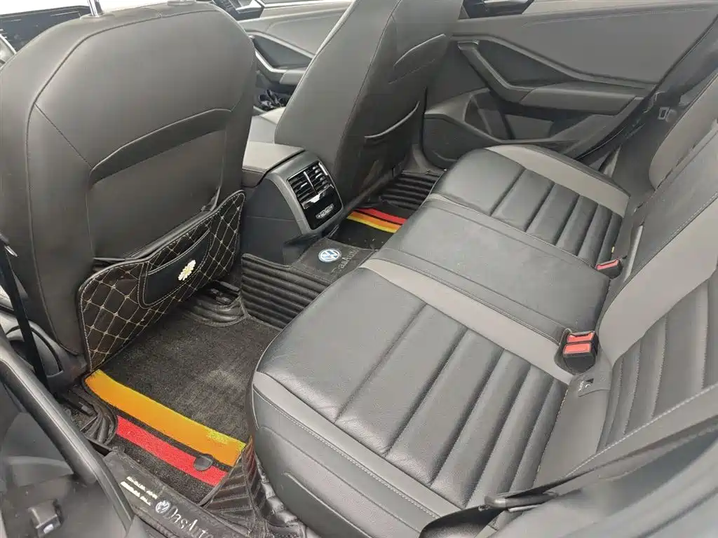 Volkswagen Sagitar 2021 280TSI DSG Surpassing Edition фото 15