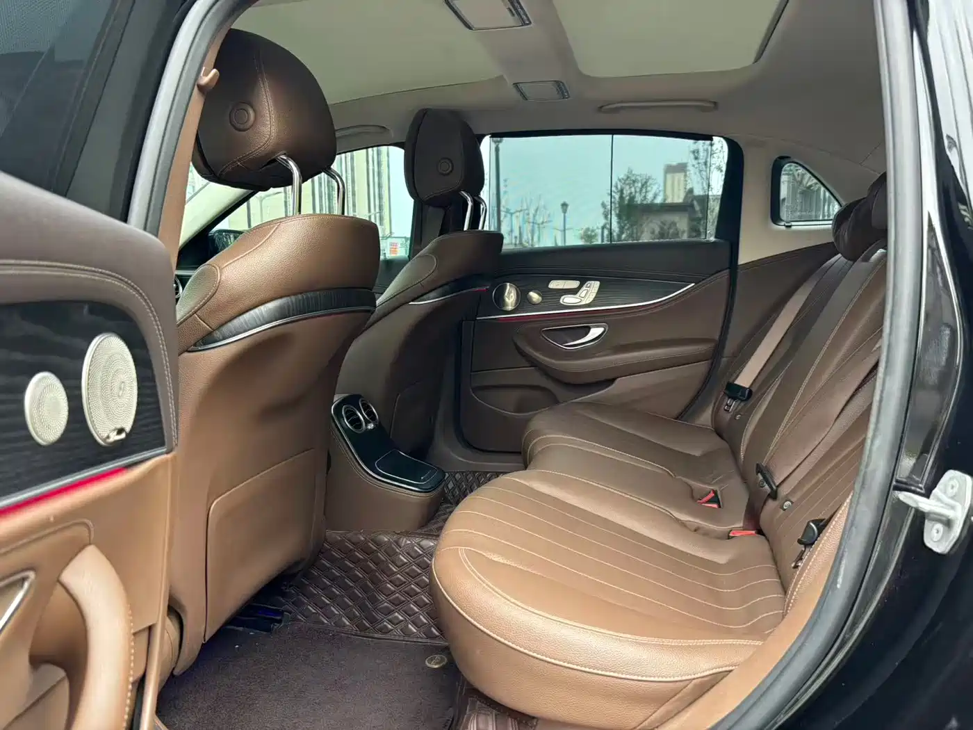 Mercedes-Benz E-Class 2023 E 300 L Luxury фото 5