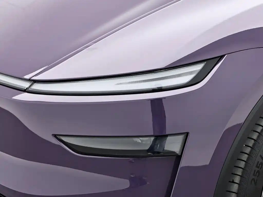 Tesla Model Y L 2026 2025 Facelift Long Range AWD