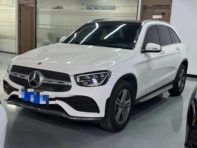 MERCEDES-BENZ GLC