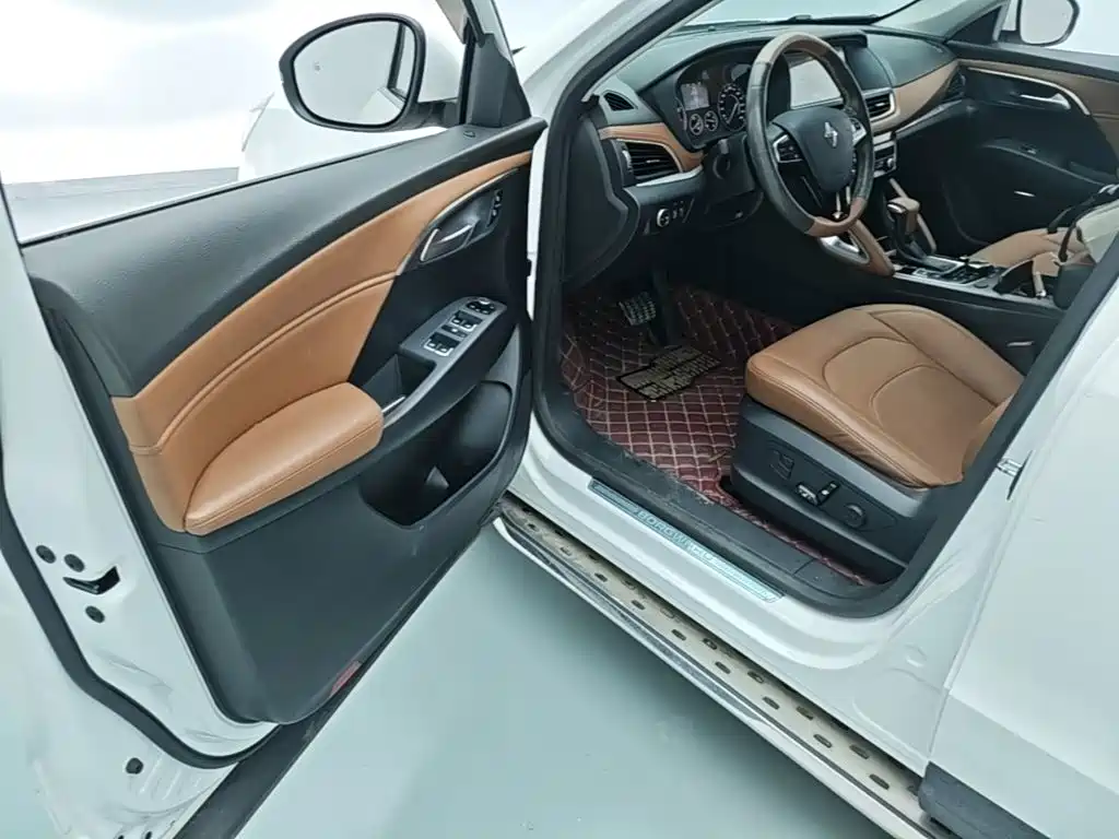 Borgward BX7 2016 2016 28T 2WD Luxury Edition 5-seater