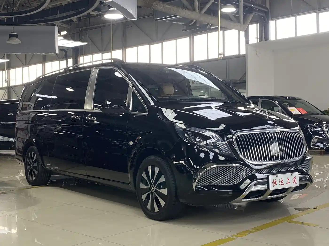 Mercedes-Benz Vito 2021 2.0T Business Edition 7-seater фото 3