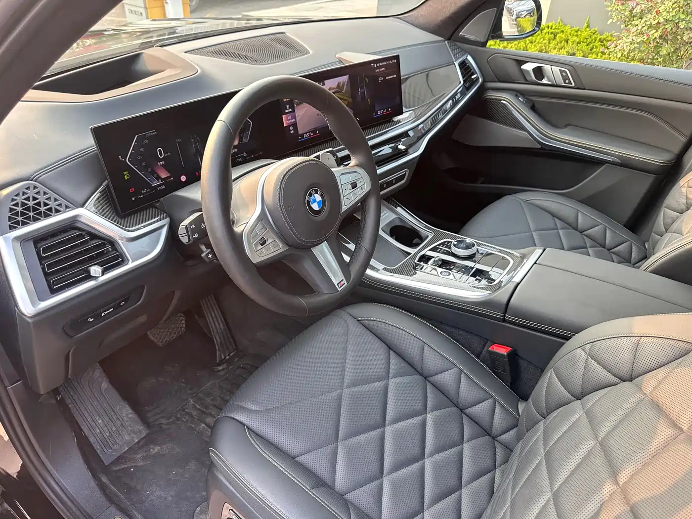 BMW X5 2024 xDrive 40Li Exclusive Black Flame Limited Edition фото 4