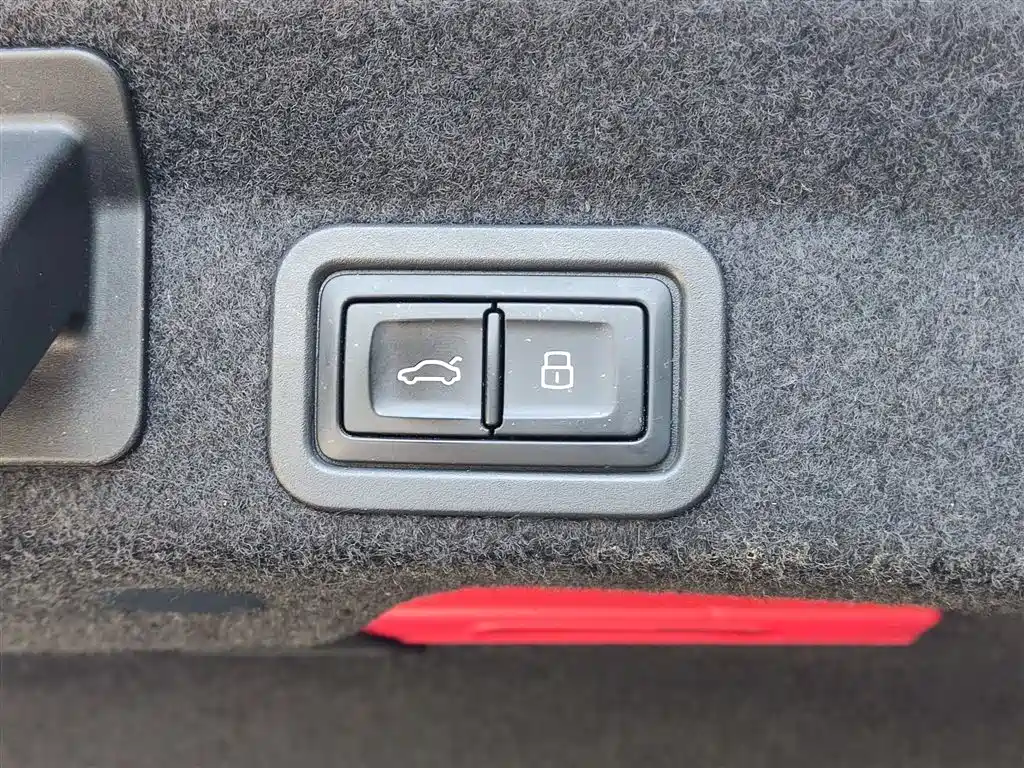 Audi A6L 2023 45 TFSI Premium Selection Dynamic фото 14