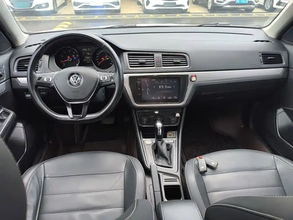 Volkswagen Lavida Tour 2019 2017 180TSI DSG Comfort Edition