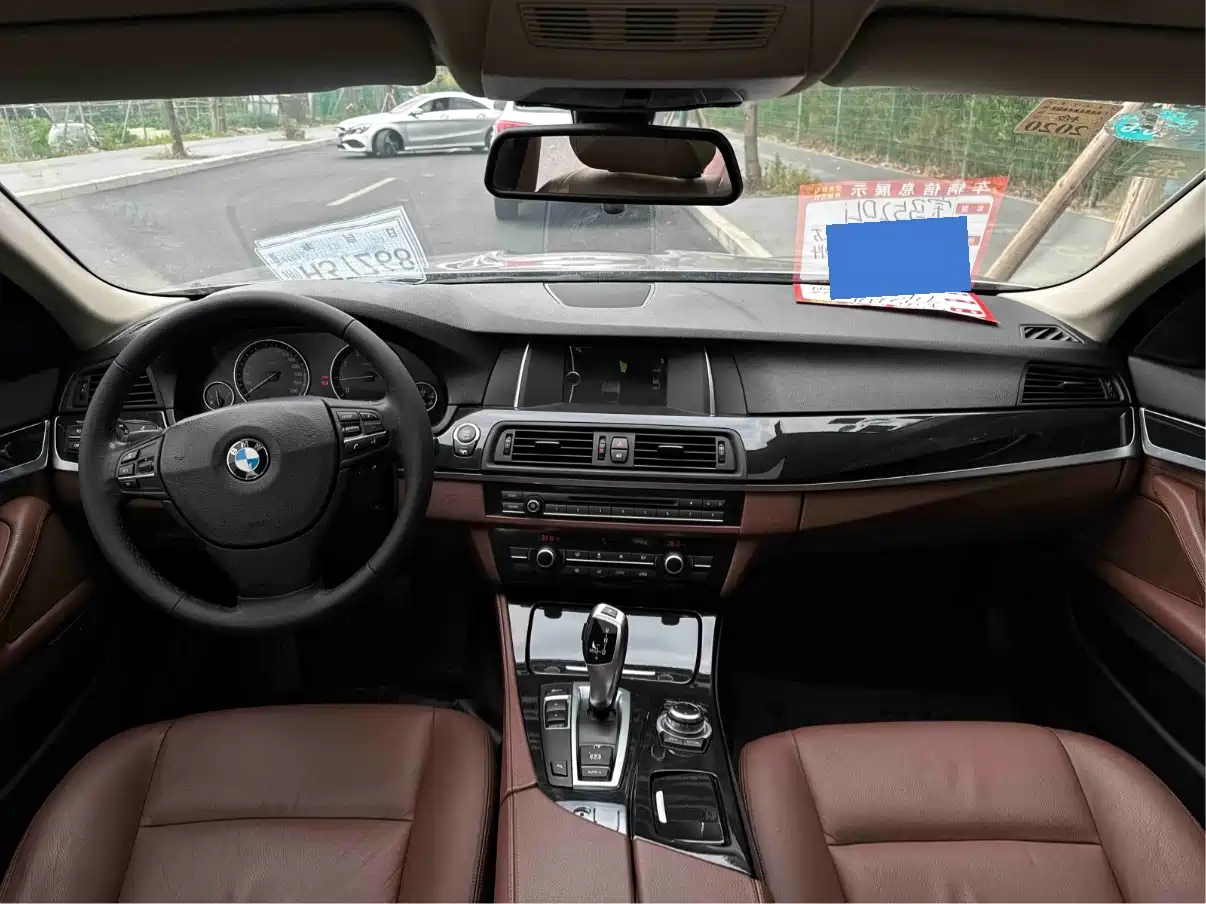 BMW 5 Series 2013 520Li Elegance фото 14
