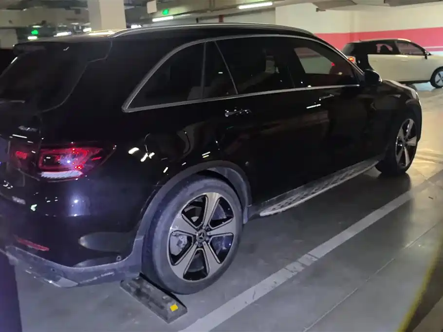 Mercedes-Benz GLC 2020 GLC 300 L 4MATIC Luxury фото 3