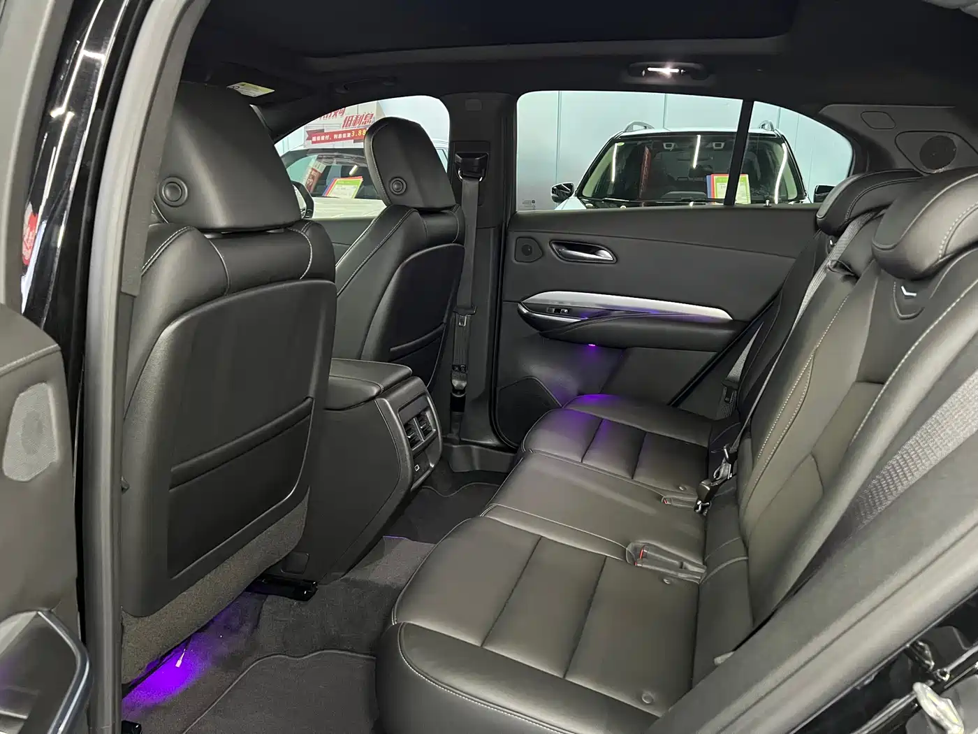 CADILLAC XT4