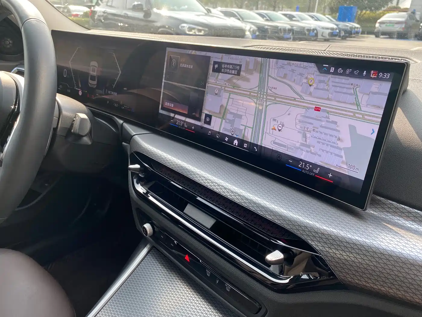 BMW 3 Series 2025 330Li M Sport Night Edition фото 21