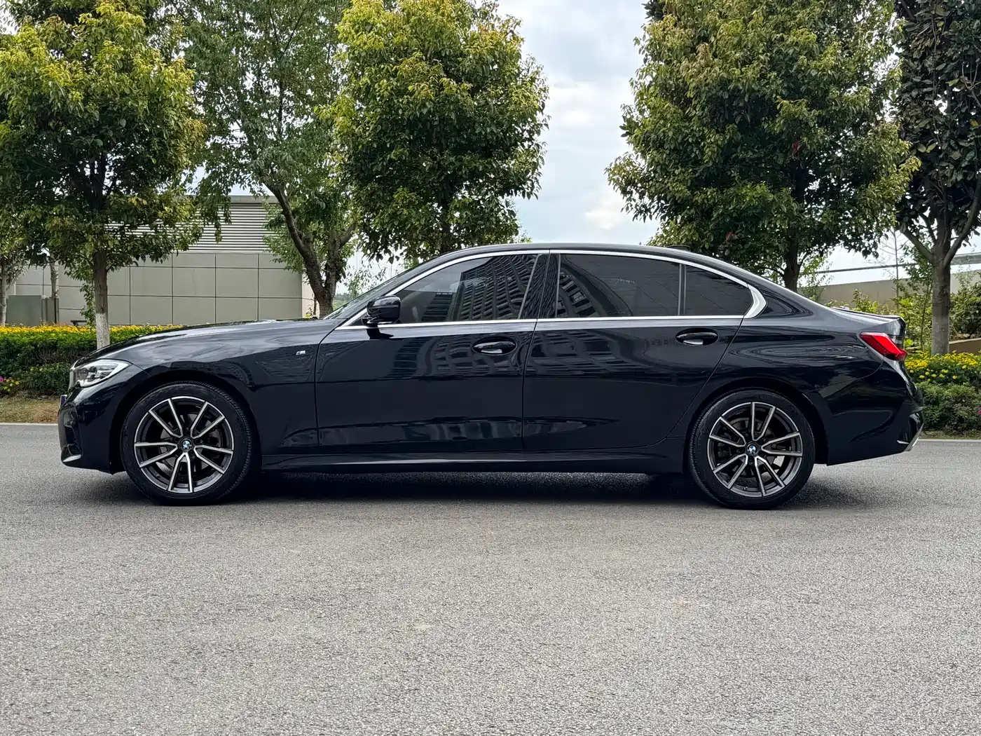 BMW 3 Series 2022 320Li M Sport Package фото 4