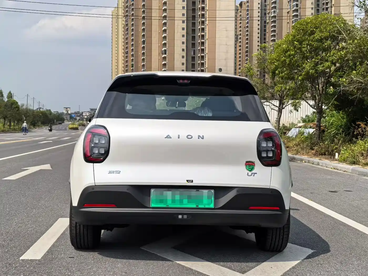 Aion UT 2026 2025 Model 330 Starlight Edition