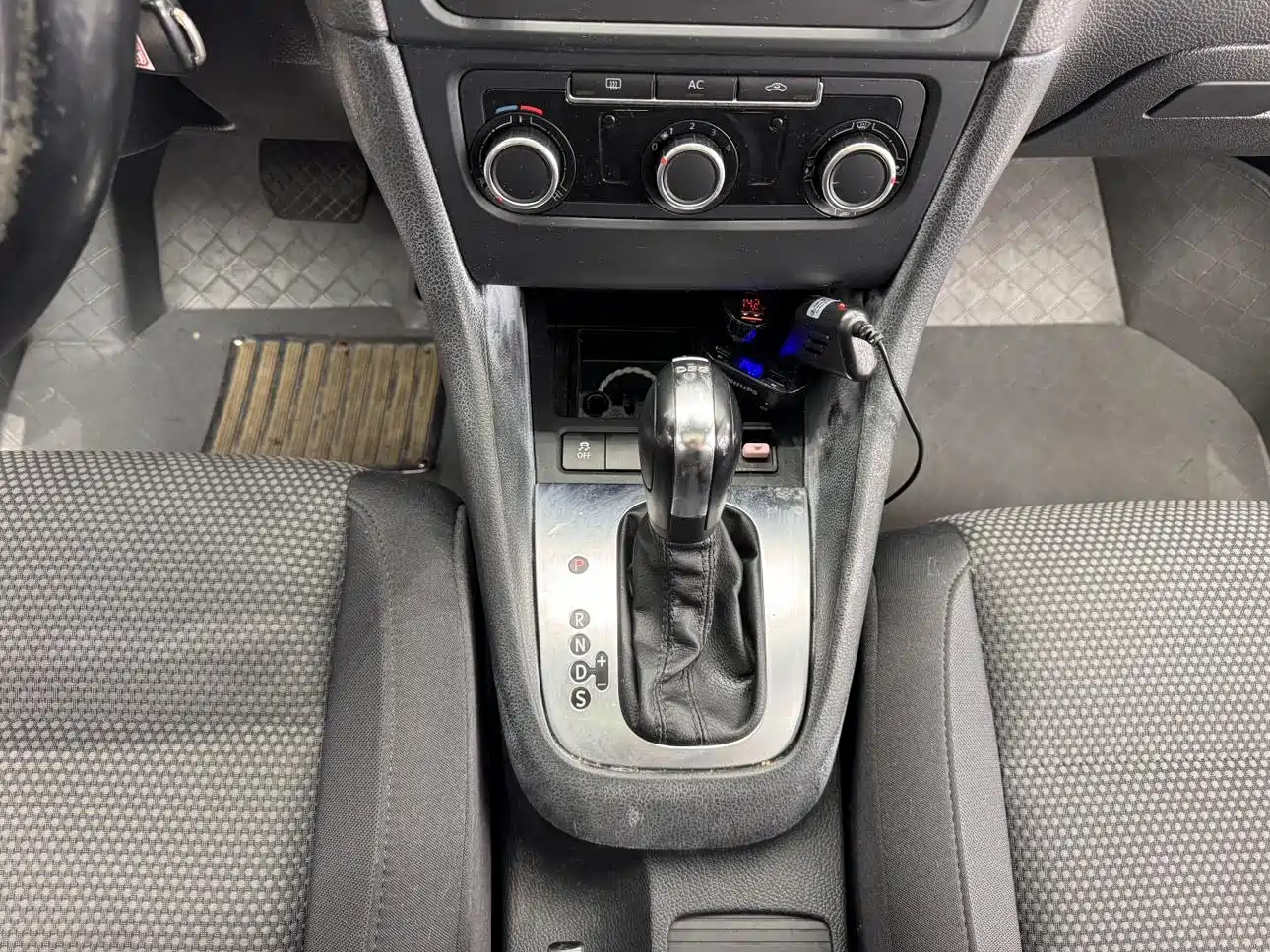 Volkswagen Golf 2012 1.4TSI Automatic Comfort фото 28