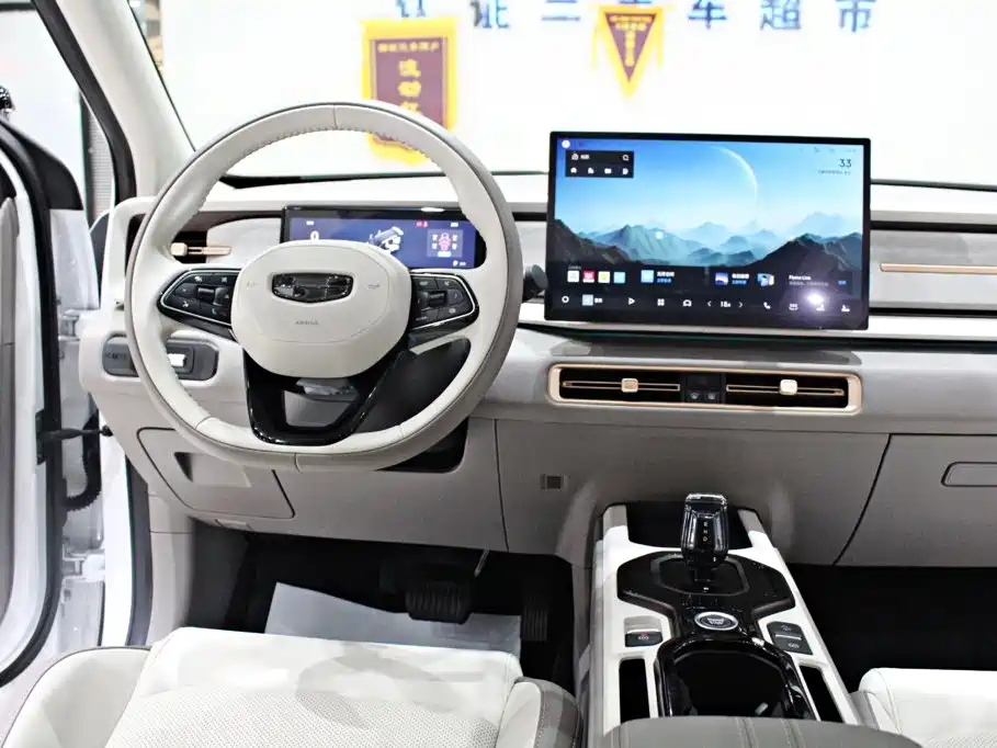 Geely ICON 2025 2026 Chocolate 1.5TD Pure Edition