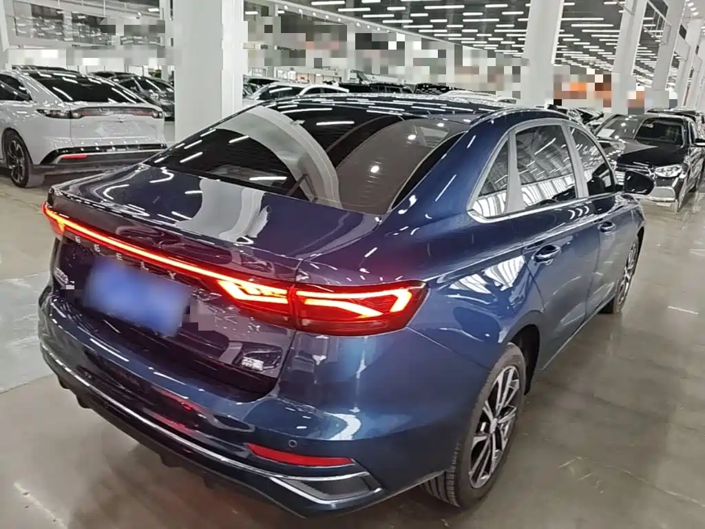 Photo 7 - Geely Emgrand