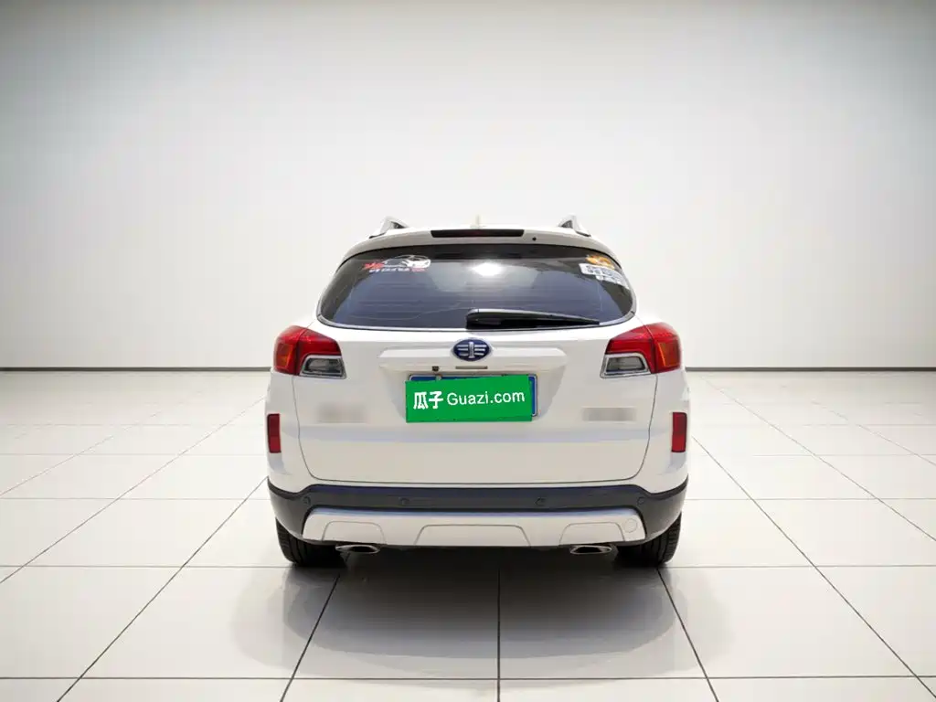 Besturn X80 2015 2015 2.0L Manual Luxury