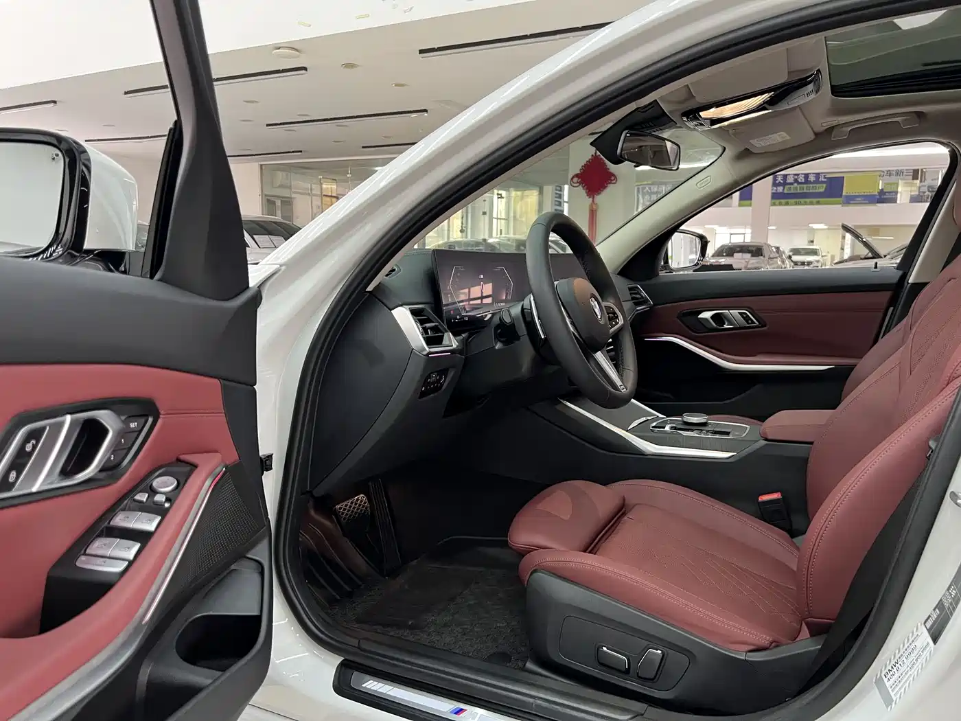 BMW 3 Series 2023 325i M Sport Package фото 8