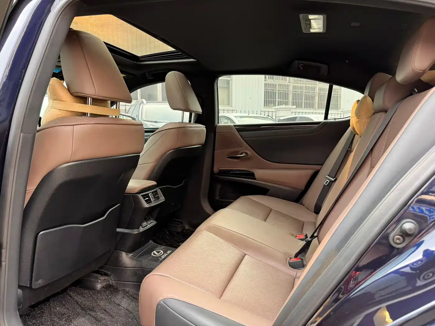 LEXUS ES