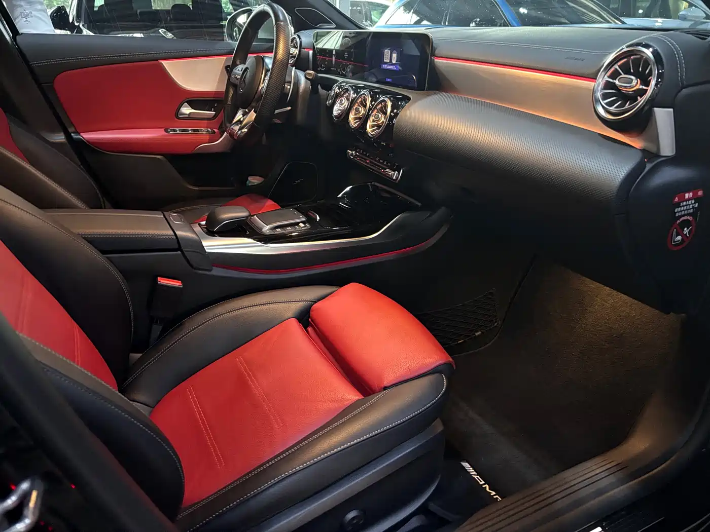 Mercedes-Benz A-Class AMG (Import) 2020 Facelift AMG A 35 4MATIC фото 10