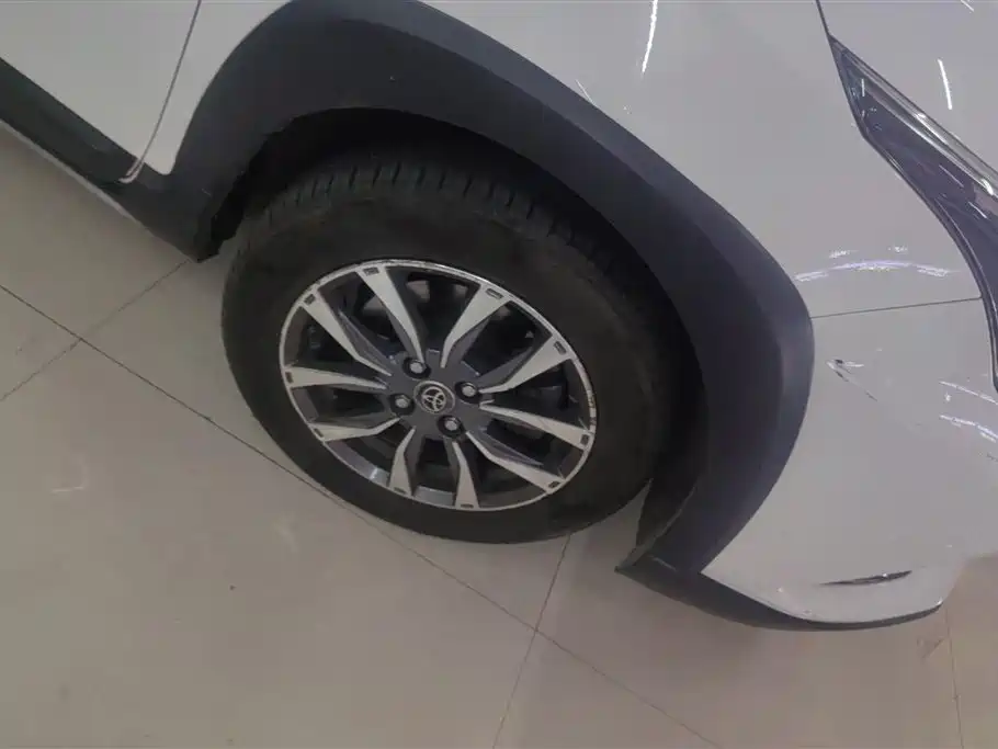 Toyota YARiS L Zhi Xuan 2021 1.5L CVT Leading Edition фото 6
