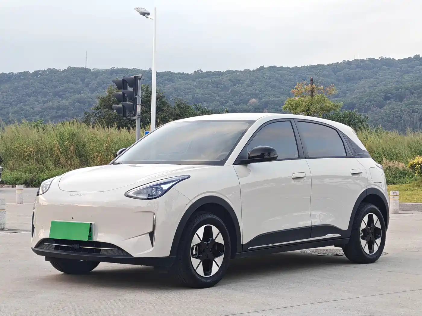Geely Galaxy Starry Wish  — пригон из Китая