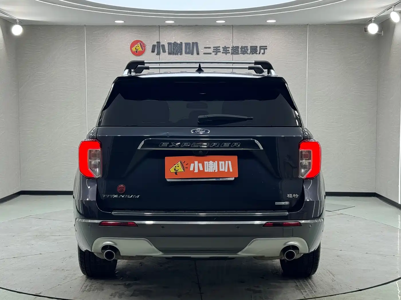 Ford Explorer 2020 EcoBoost 285 AWD Titanium Edition 7-Seater фото 4