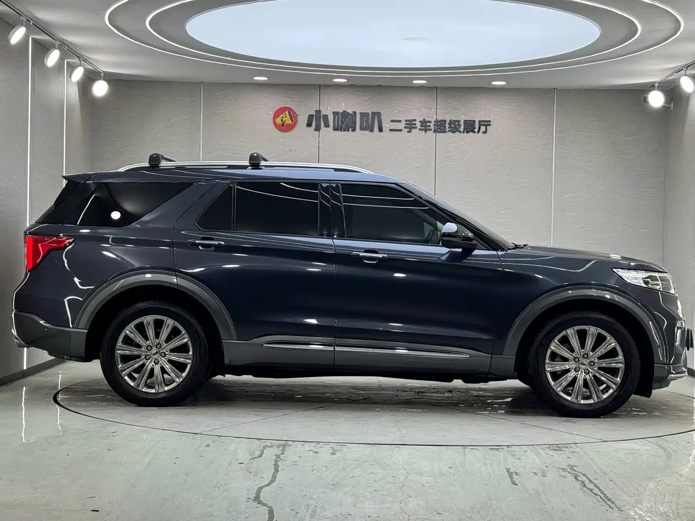 Ford Explorer 2020 EcoBoost 285 AWD Titanium Edition 7-Seater фото 7