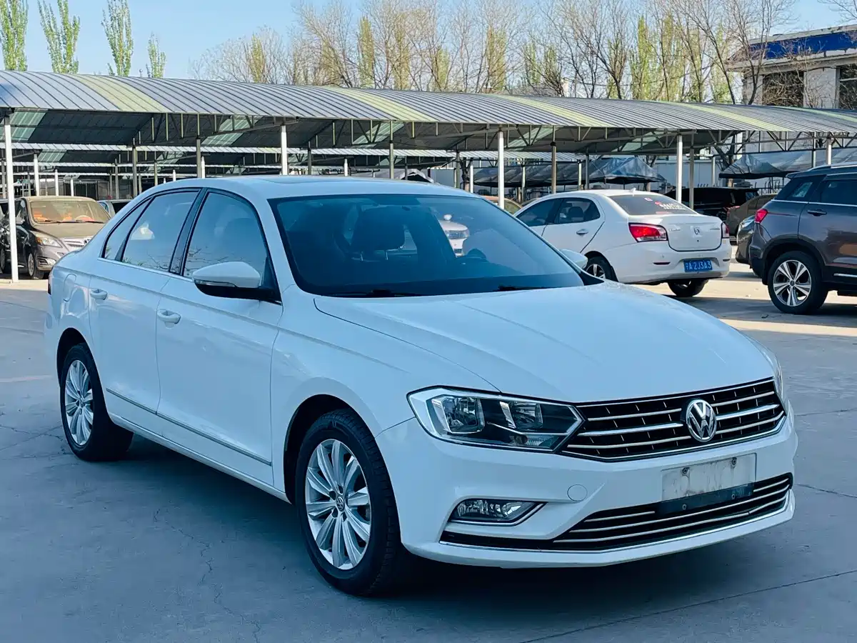 Volkswagen Bora 2017 1.6L Automatic Comfort фото 3