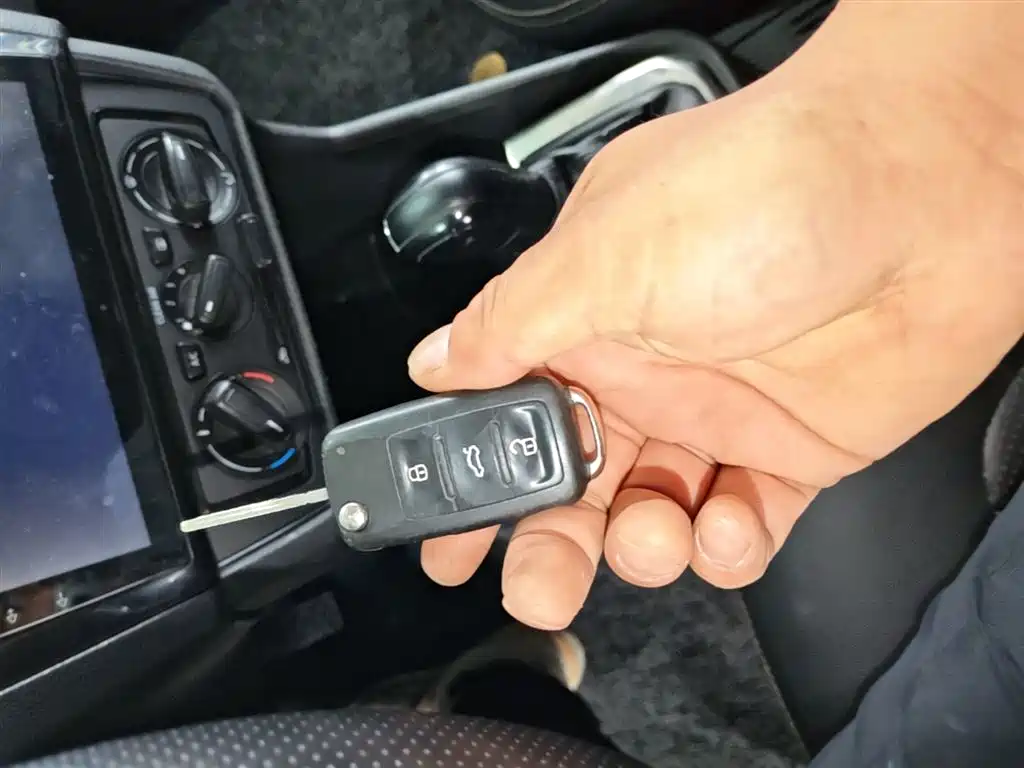 Volkswagen Santana 2016 1.6L Automatic Trend Edition фото 9