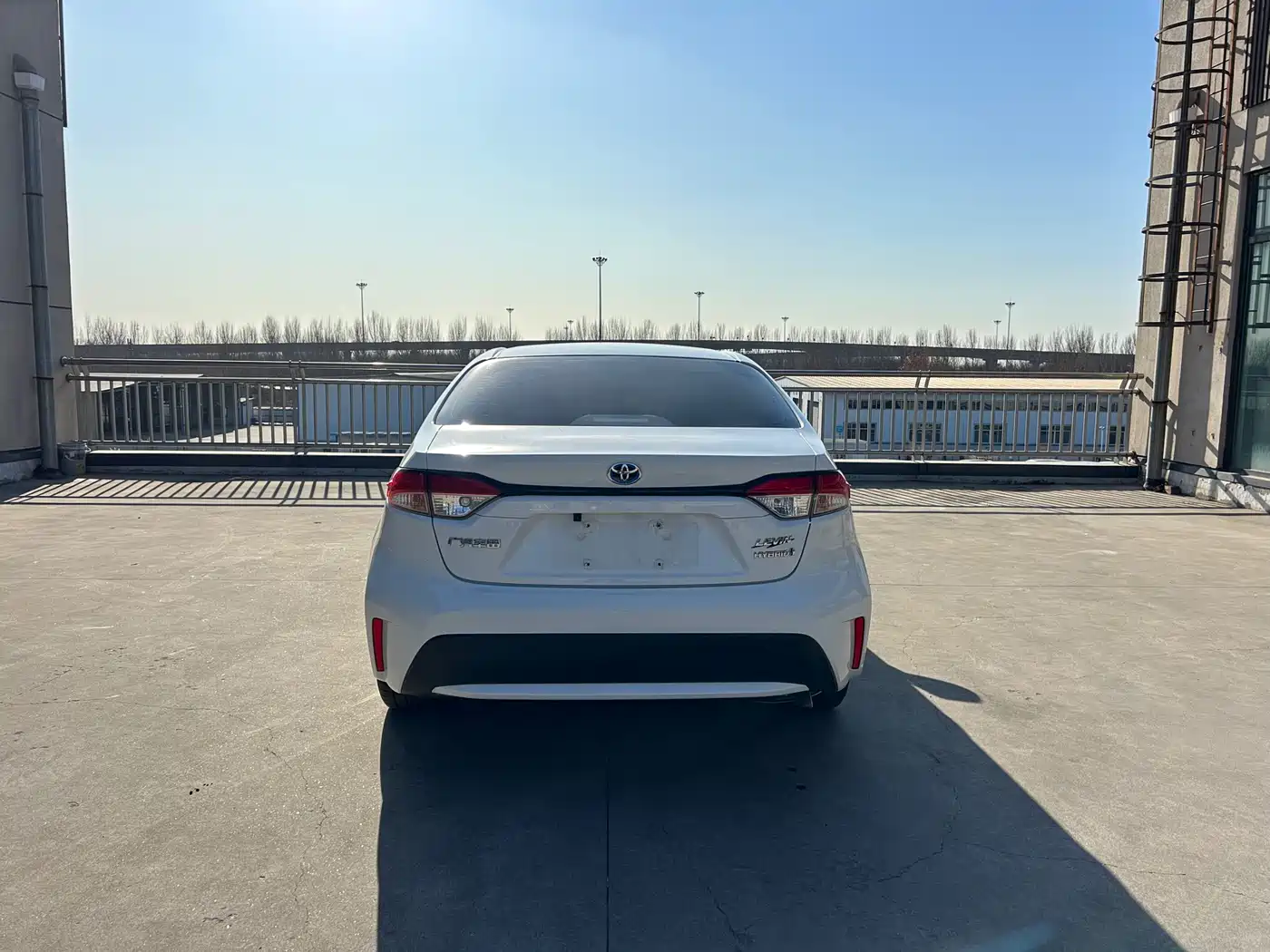 Toyota Levin 2021 Dual Hybrid 1.8H E-CVT Leading Edition фото 6