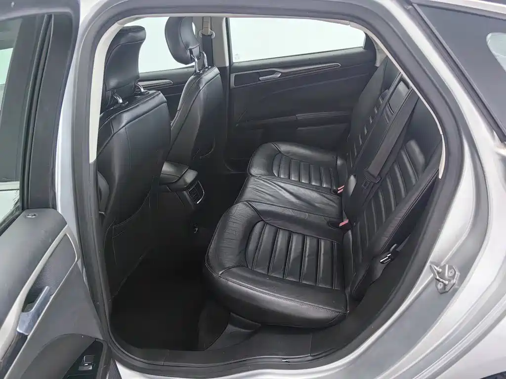 Ford Mondeo 2013 2013 2.0L GTDi200 Luxury