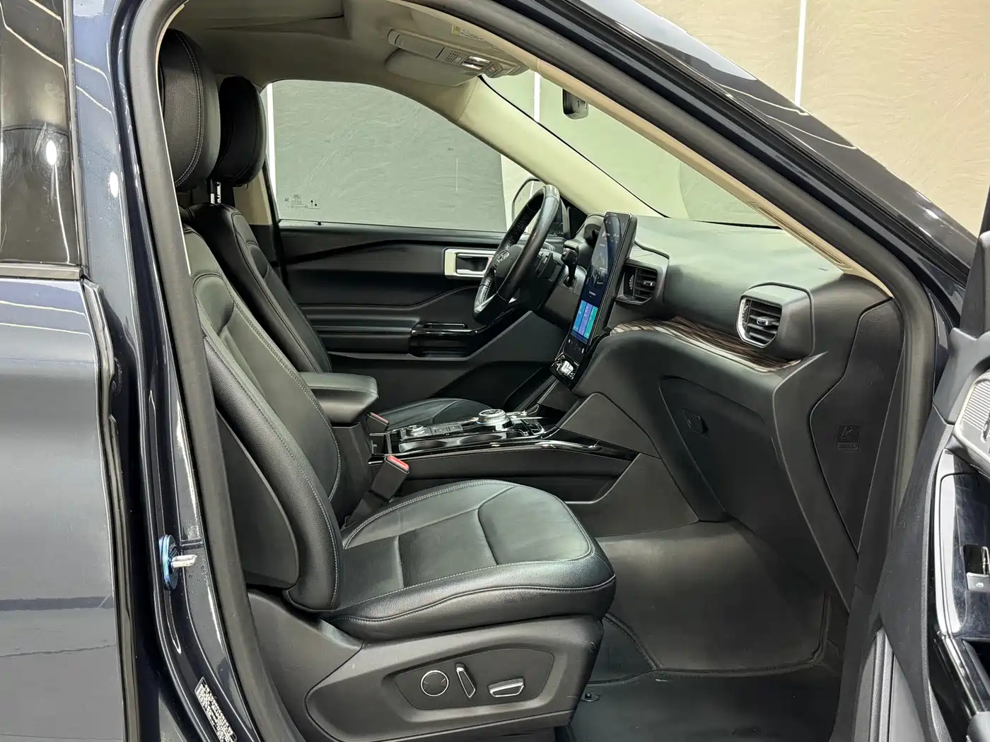 Ford Explorer 2020 EcoBoost 285 AWD Titanium Edition 7-Seater фото 29