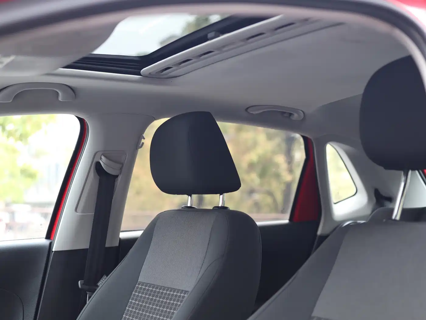 Volkswagen Polo 2018 1.5L Auto Comfort фото 18