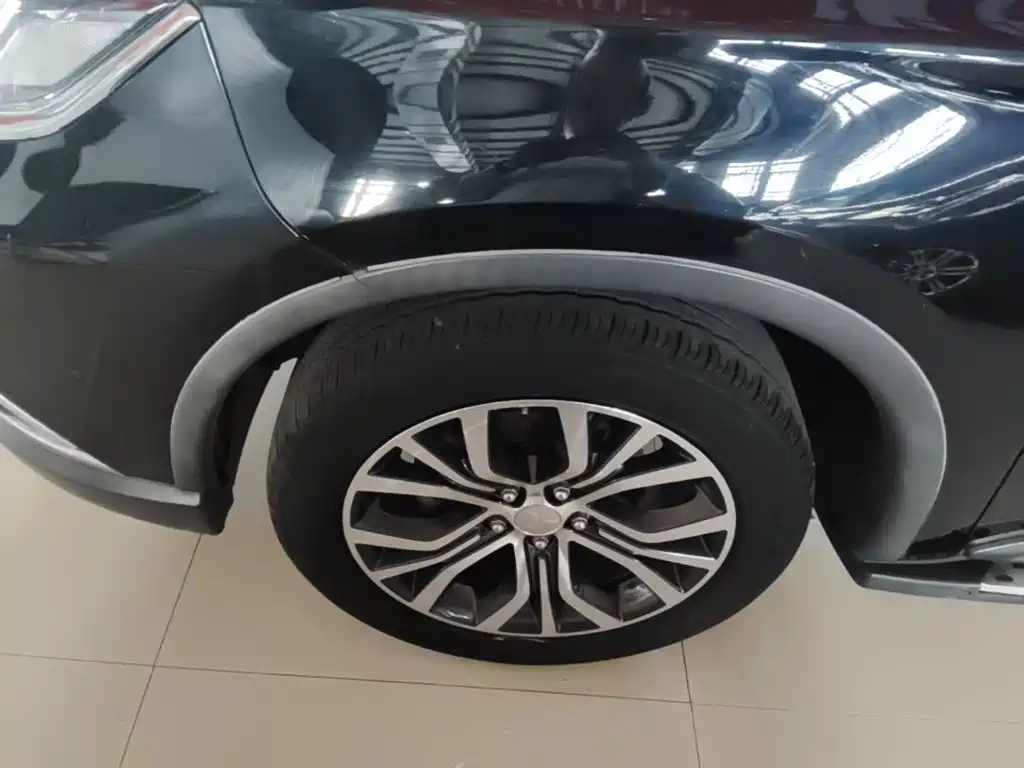 Mitsubishi Outlander 2017 2018 2.0L 2WD Glory Edition 5-seater