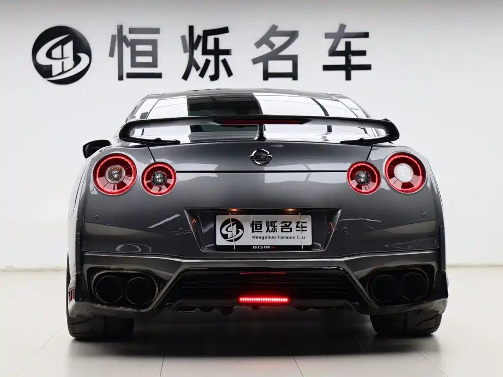 Nissan GT-R 2015 2015 3.8T Sporty Cool Black Interior Edition