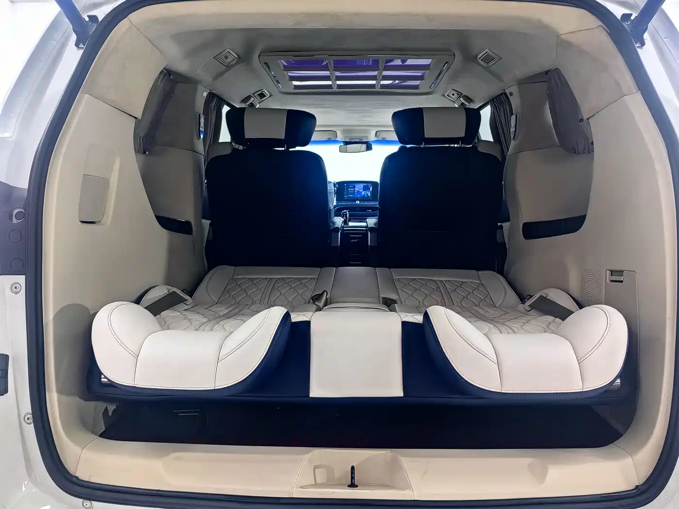 Buick GL8 2021 Land Business Class 652T Comfort фото 17