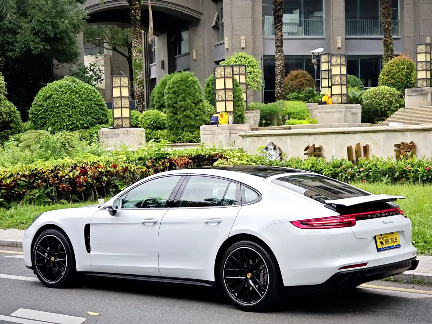 Porsche Panamera 2019 Panamera 2.9T фото 27
