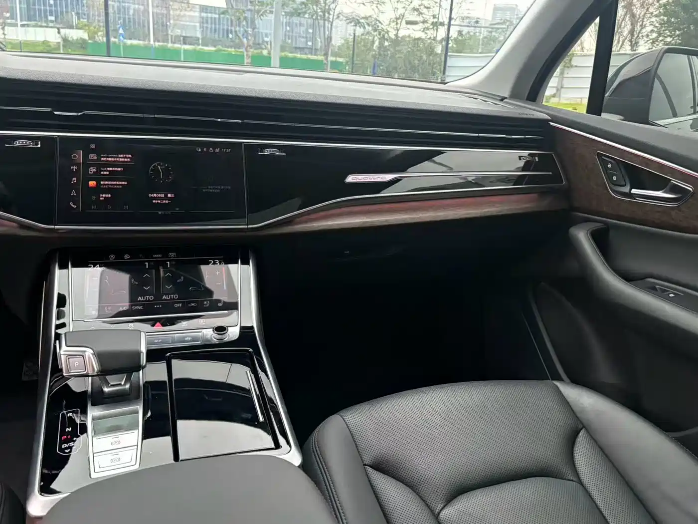 AUDI Q7