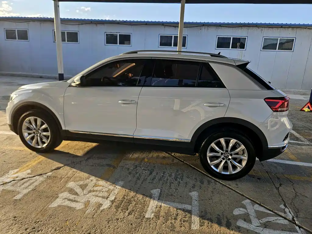 Volkswagen T-ROC 2023 2022 280TSI DSG 2WD Comfort PLUS
