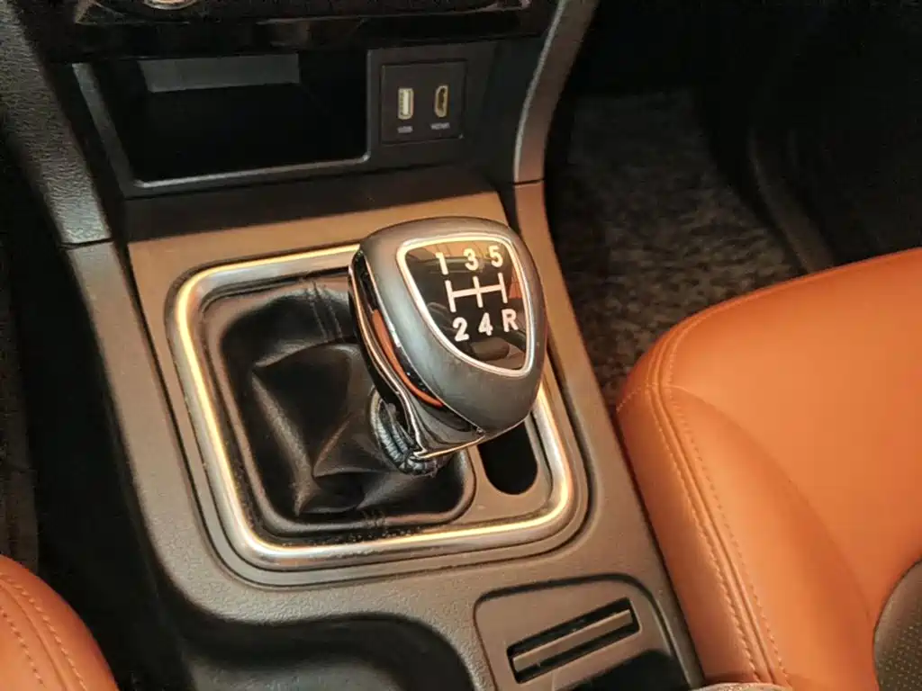 Photo 14 - BAIC Weiwang M50F