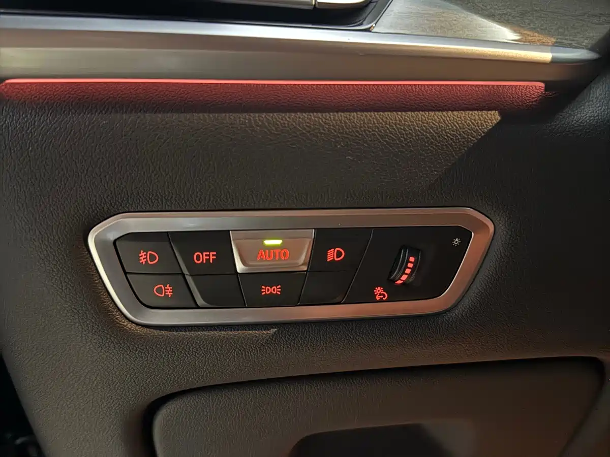 Photo 15 - BMW X7