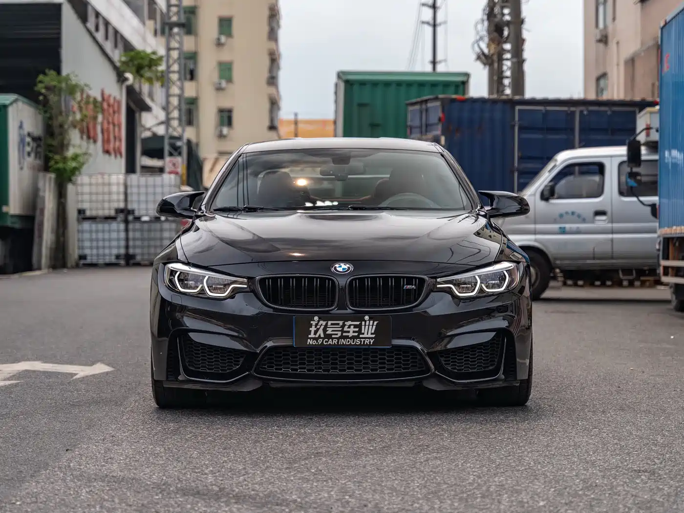 BMW M4 2017 M4 Coupe фото 2
