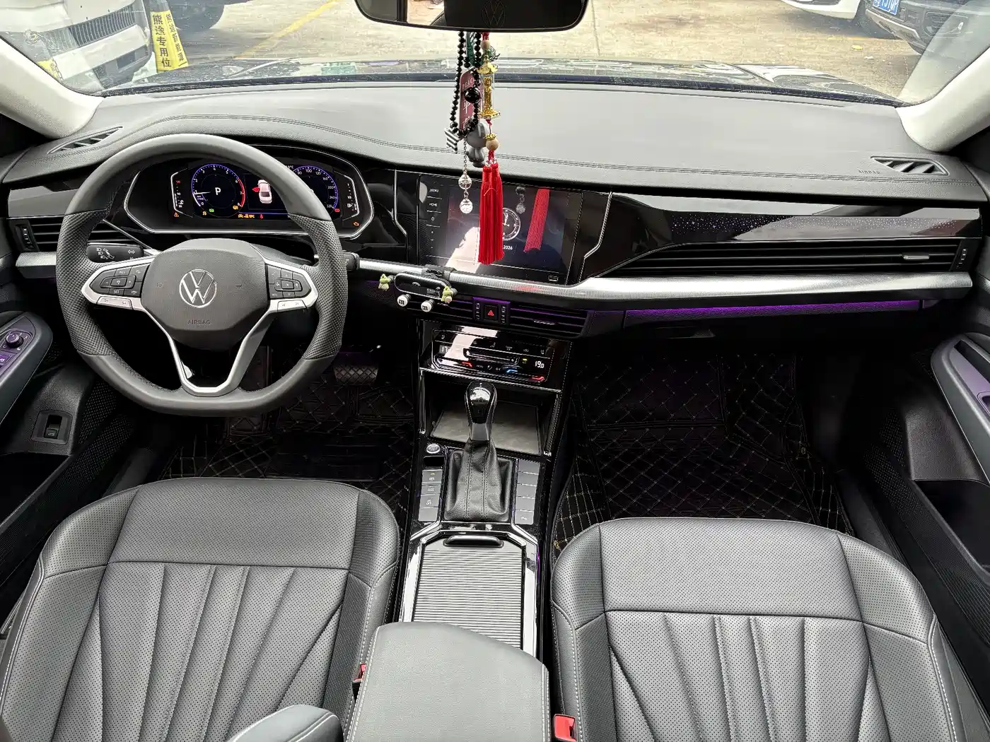 Volkswagen Passat 2025 Outstanding 380TSI Starlight Dragon Soaring Edition фото 7