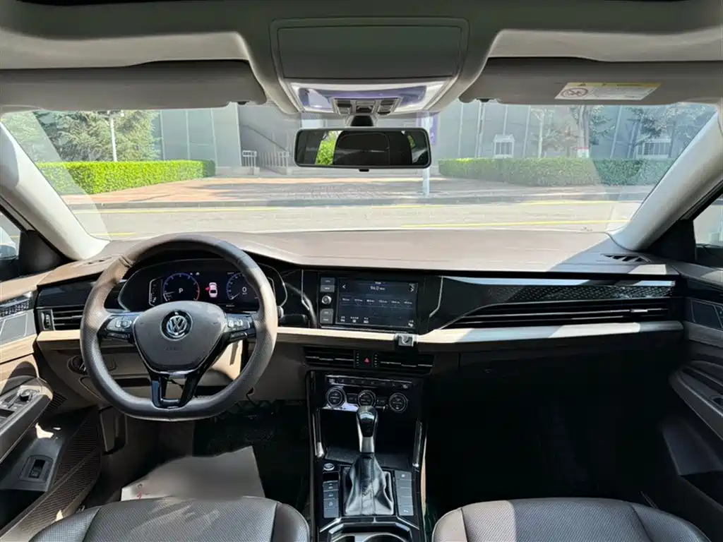 Volkswagen Passat 2019 Model 330TSI Luxury Edition China V фото 10